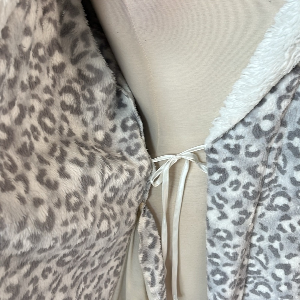 Plush Midi Robe - Picture 10 of 14